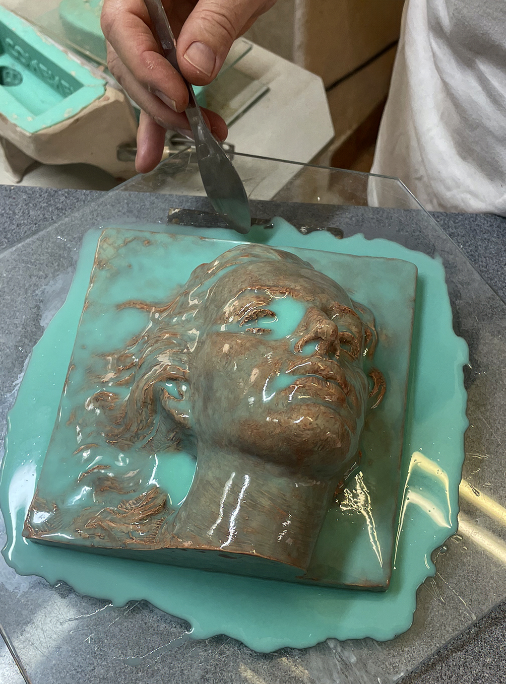 RELIEVE CARA SILICONA